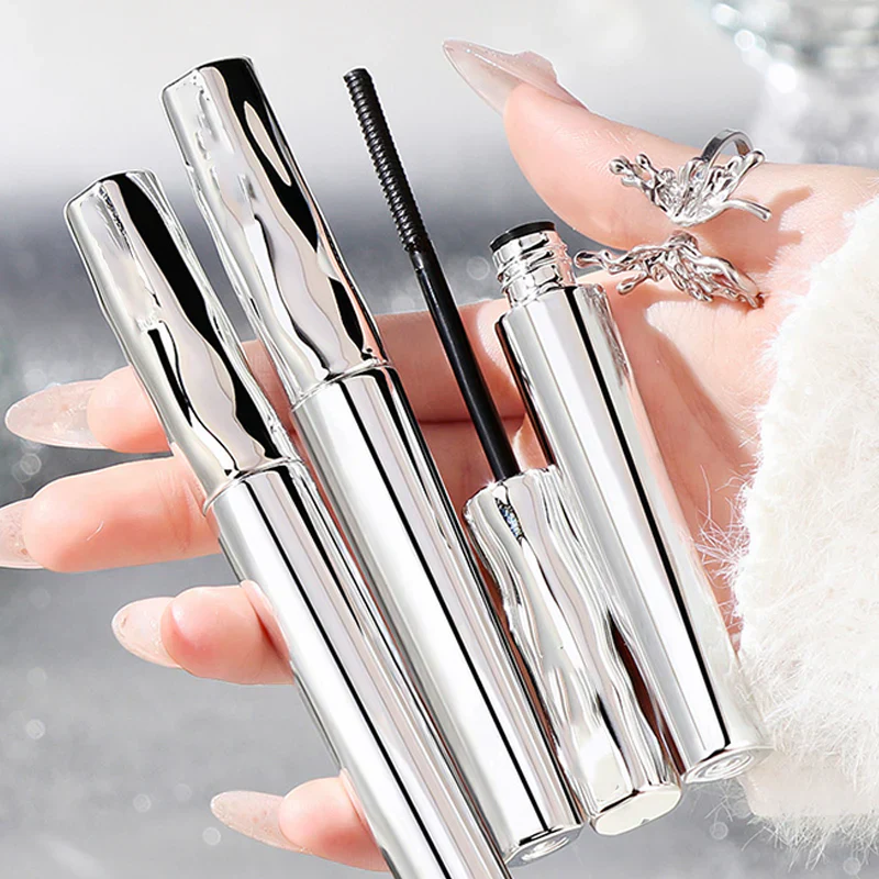 ✨👁️Waterproof Fibre Mascara🤩 – Volume & Length without Clumping for Dramatic Moments